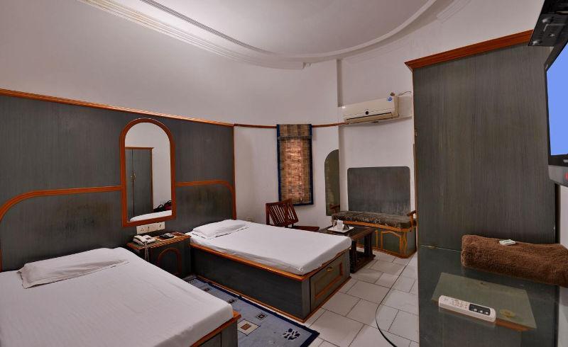 Hotel Sahil Palace Rupnagar  Exterior foto